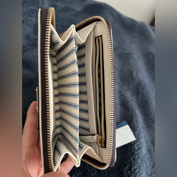 Dooney & Bourke Bone Florentine Leather Zip Around Wristlet